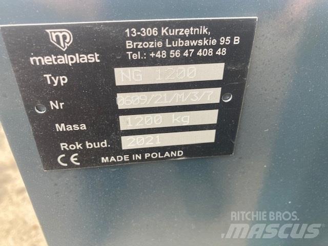  - - -  1200 KG Frontvikter