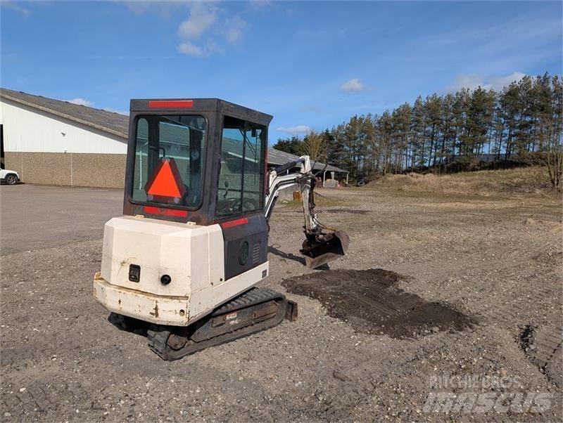 Bobcat X220 Minigrävare < 7t