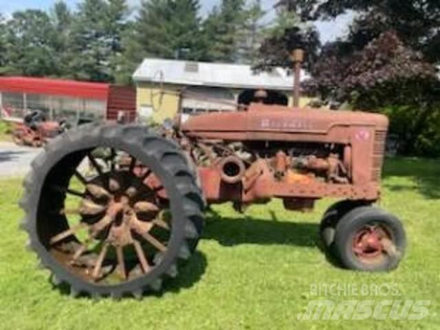 Farmall M Tractor Entreprenad - Övrigt