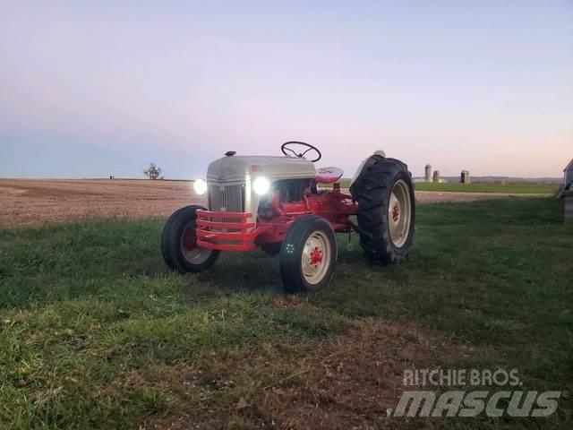Ford 8 N Tractor Entreprenad - Övrigt
