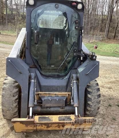 John Deere 318D Entreprenad - Övrigt