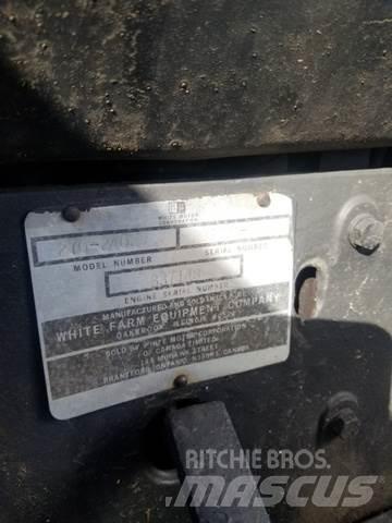 White 2-70 Tractor Entreprenad - Övrigt