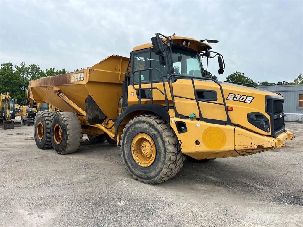 Bell B30E Midjestyrd dumper