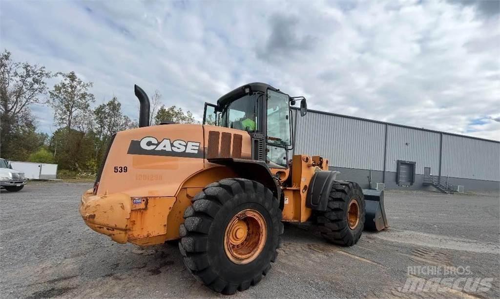 CASE 821F Hjullastare
