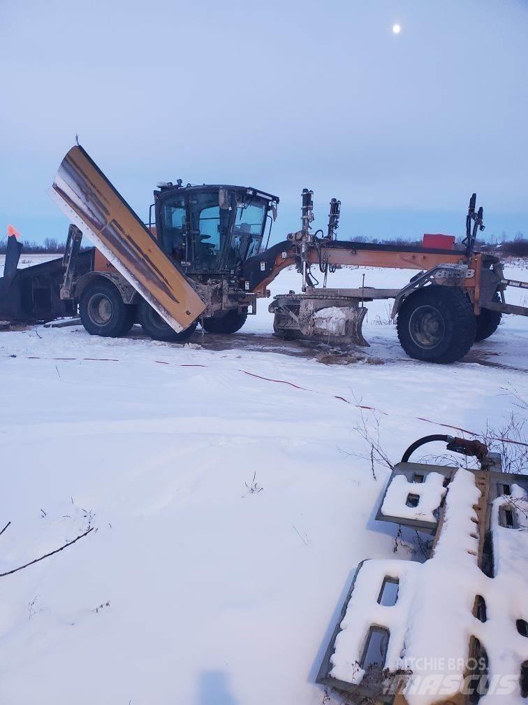 CASE 885B Väghyvlar