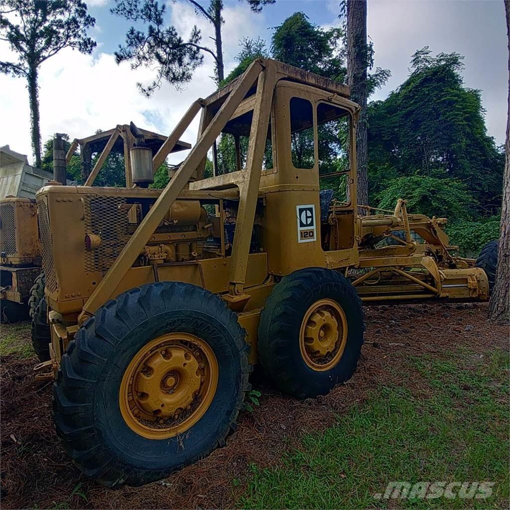 CAT 120 Väghyvlar