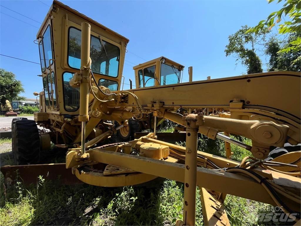 CAT 120G Väghyvlar