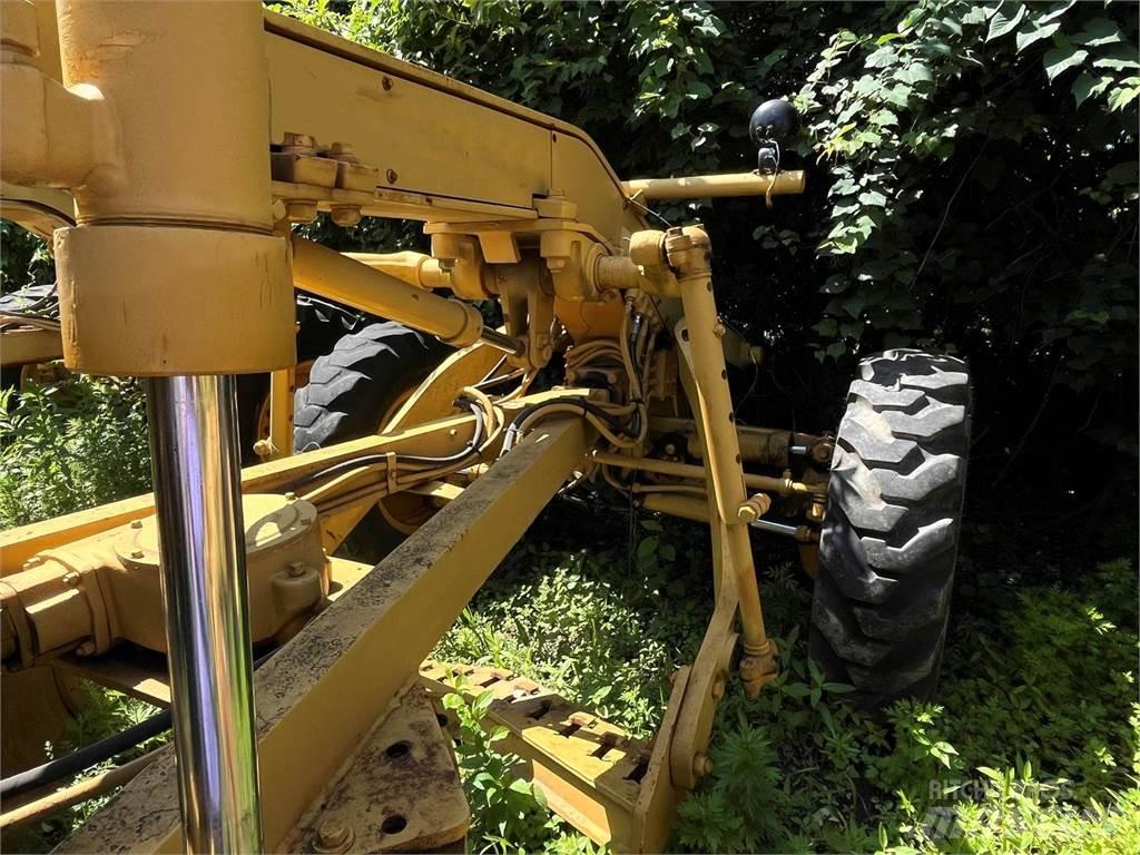 CAT 120G Väghyvlar
