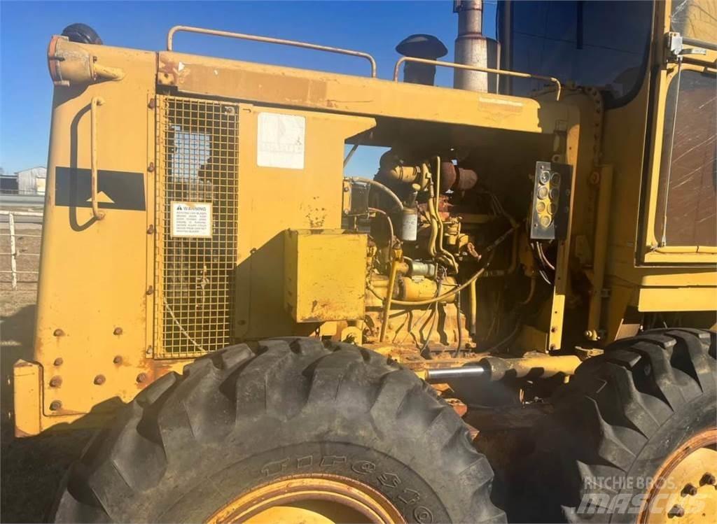CAT 130G Väghyvlar