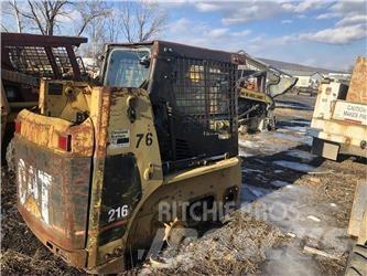 CAT 216B Kompaktlastare