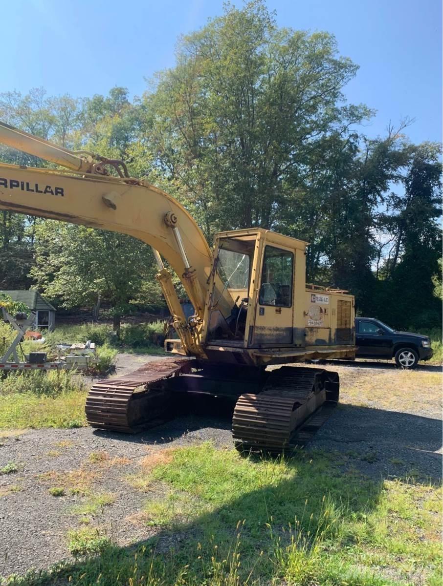CAT 225 LC Bandgrävare
