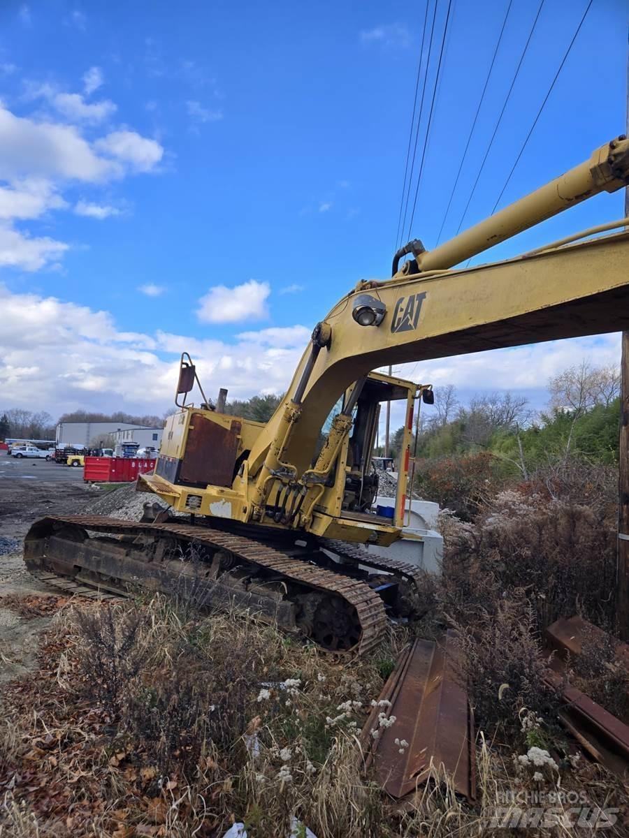 CAT 225D Bandgrävare