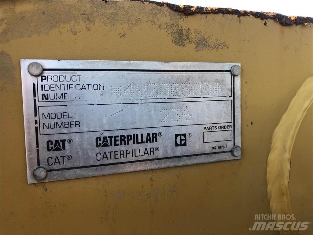 CAT 236 Kompaktlastare