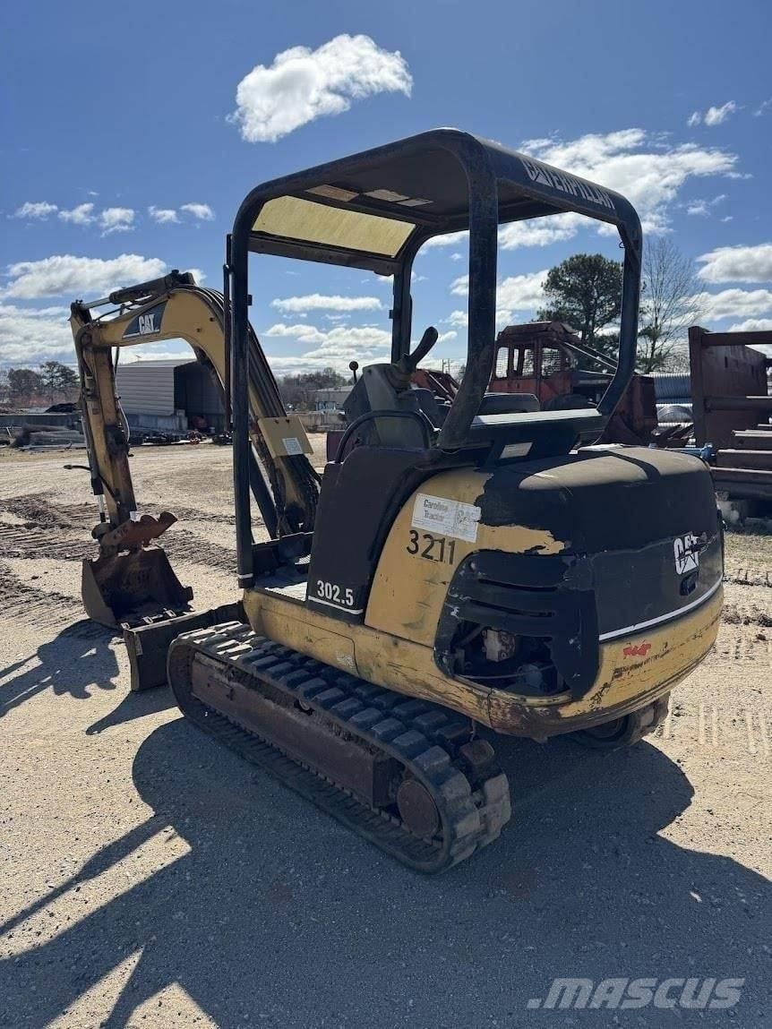 CAT 302.5 Minigrävare < 7t