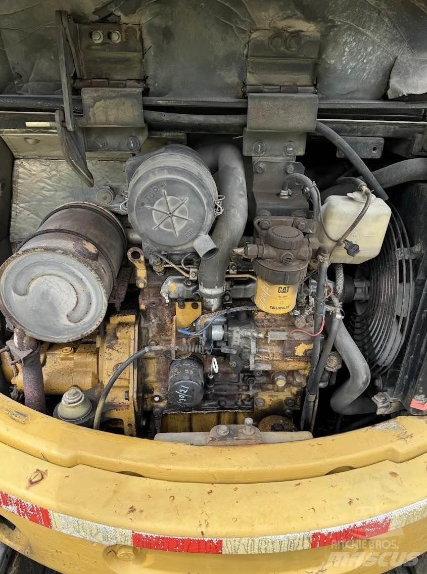 CAT 304CR Minigrävare < 7t