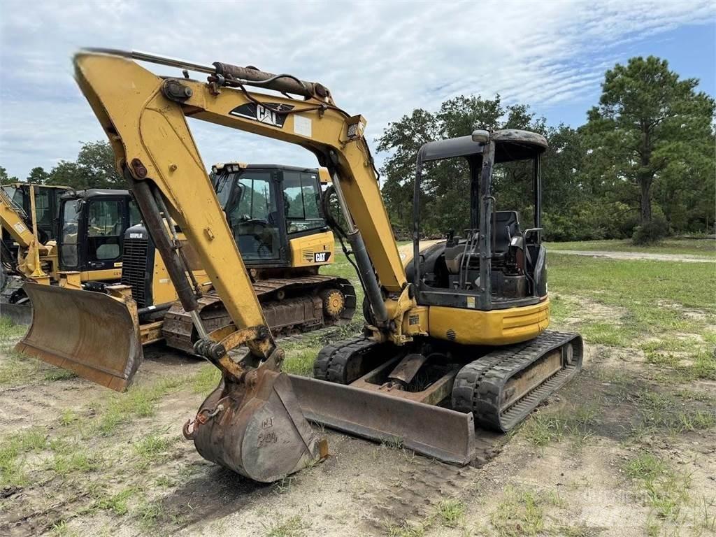 CAT 304CR Minigrävare < 7t