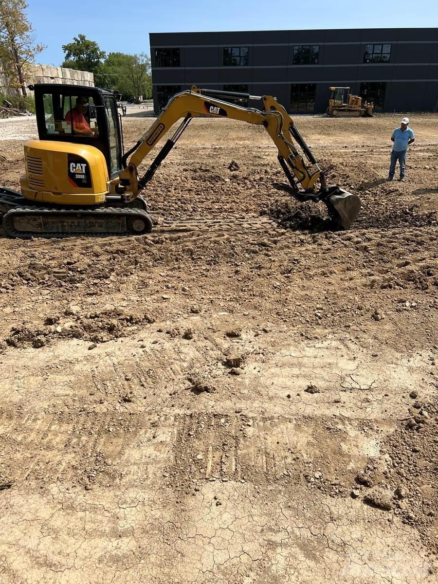CAT 305 Minigrävare < 7t