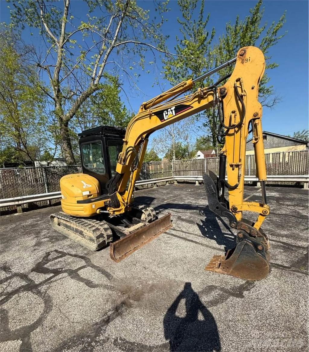 CAT 305CR Minigrävare < 7t