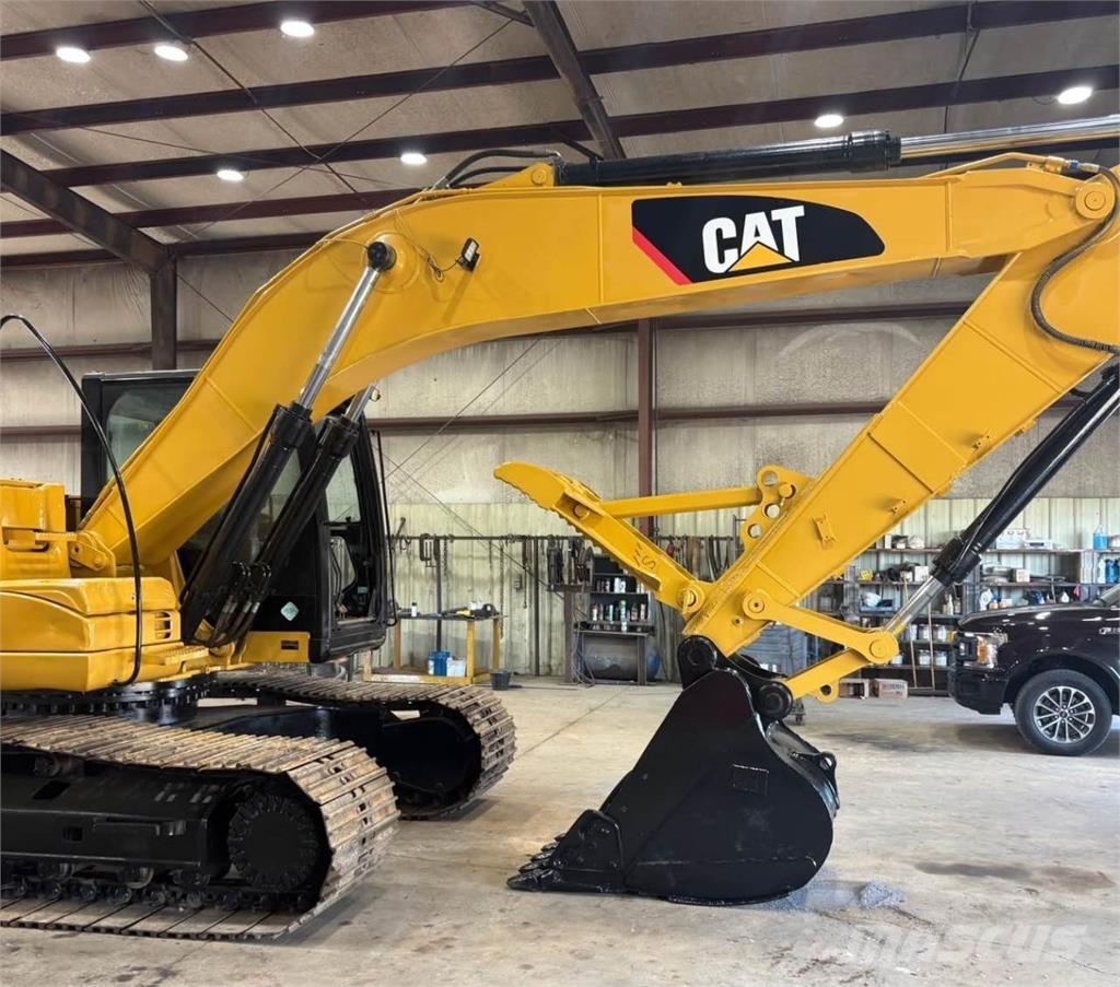 CAT 320DL Bandgrävare