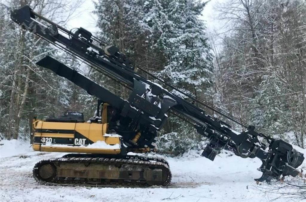 CAT 320L Kvistare