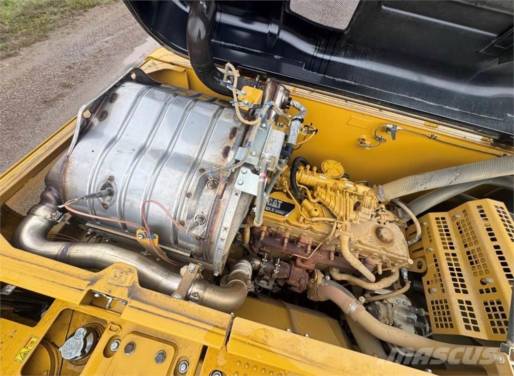 CAT 323FL Bandgrävare