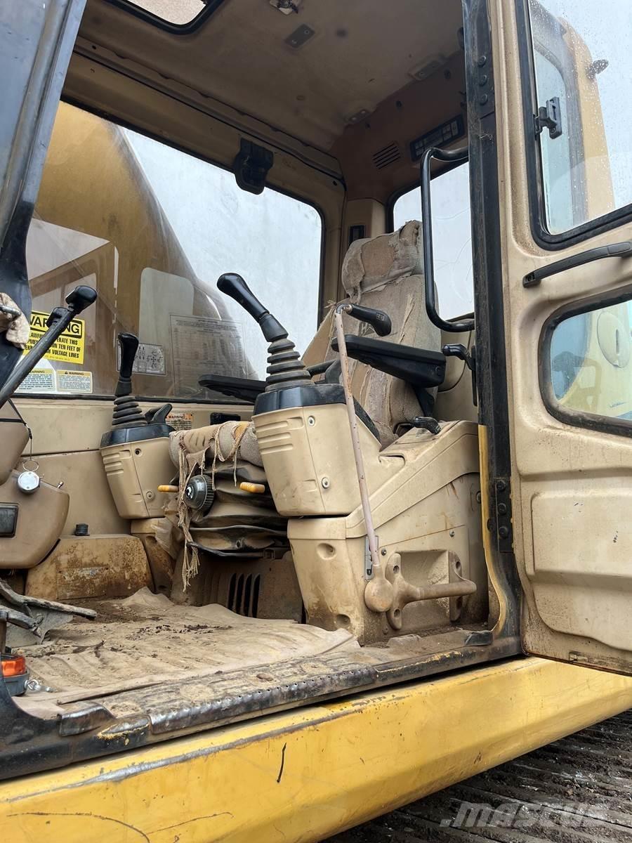 CAT 325 Bandgrävare