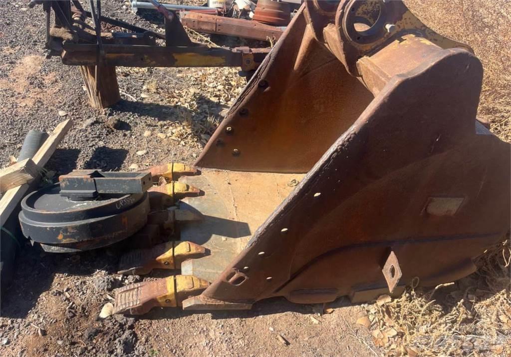 CAT 325L Bandgrävare