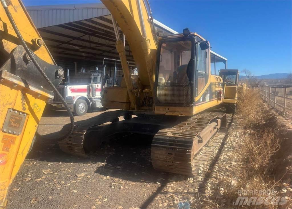 CAT 325L Bandgrävare