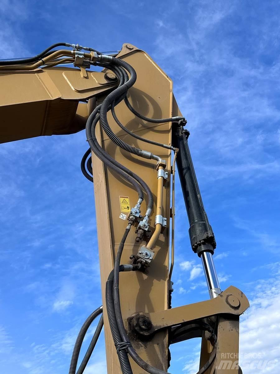 CAT 326 Bandgrävare