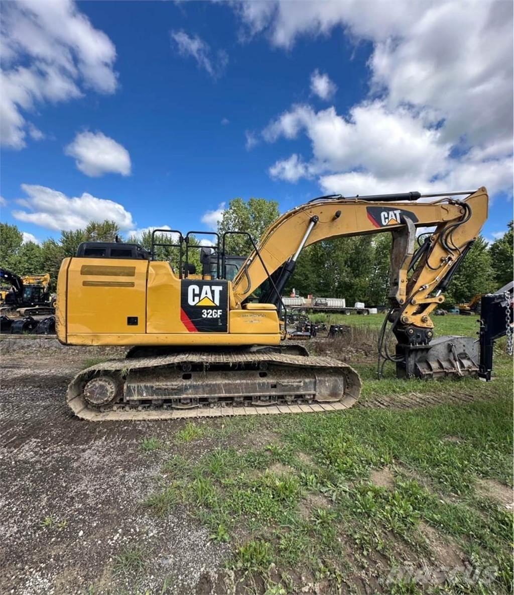 CAT 326FL Bandgrävare
