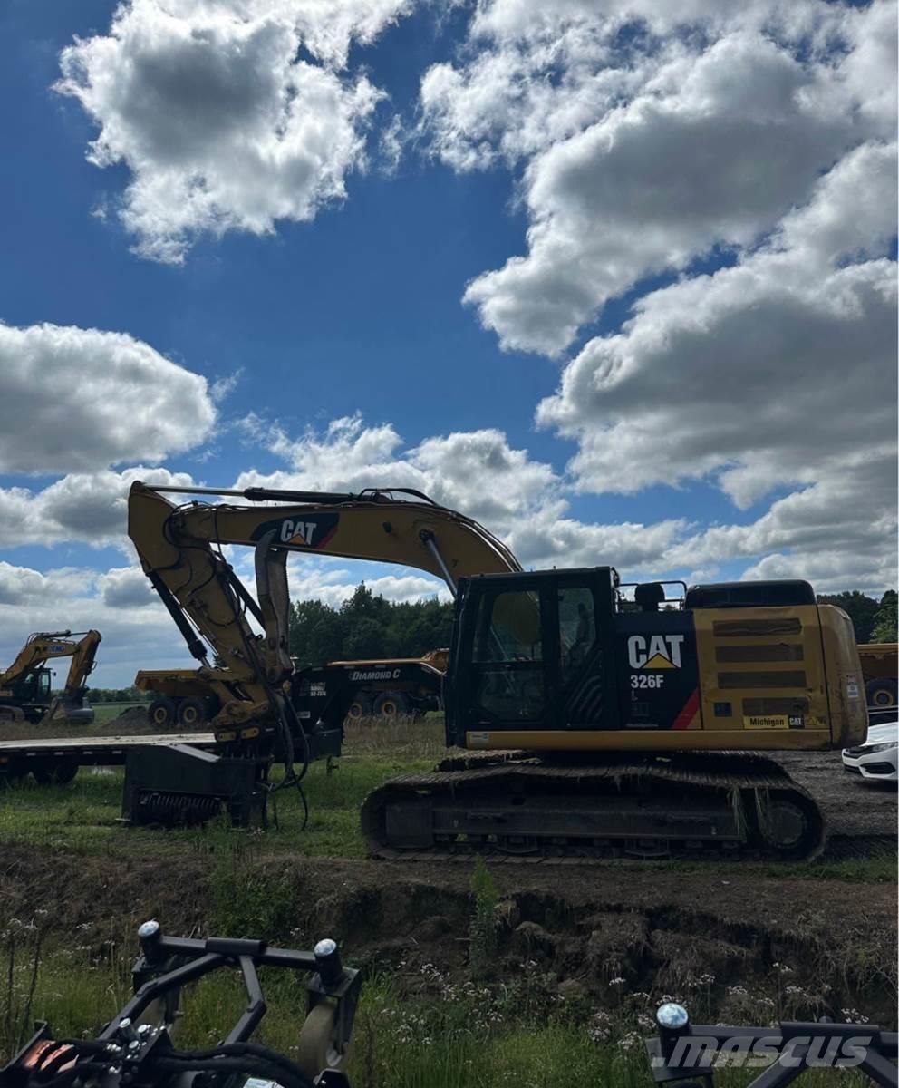 CAT 326FL Bandgrävare