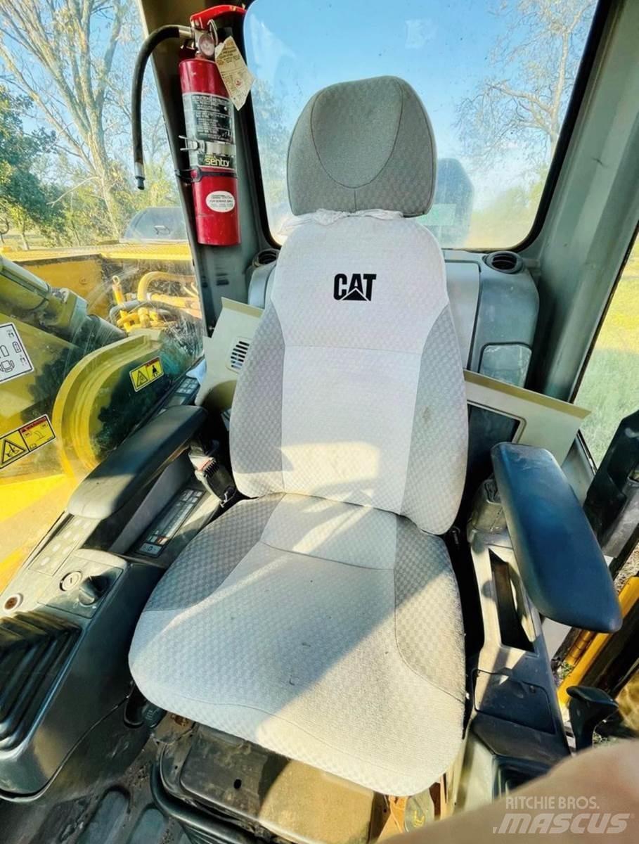 CAT 330DL Bandgrävare