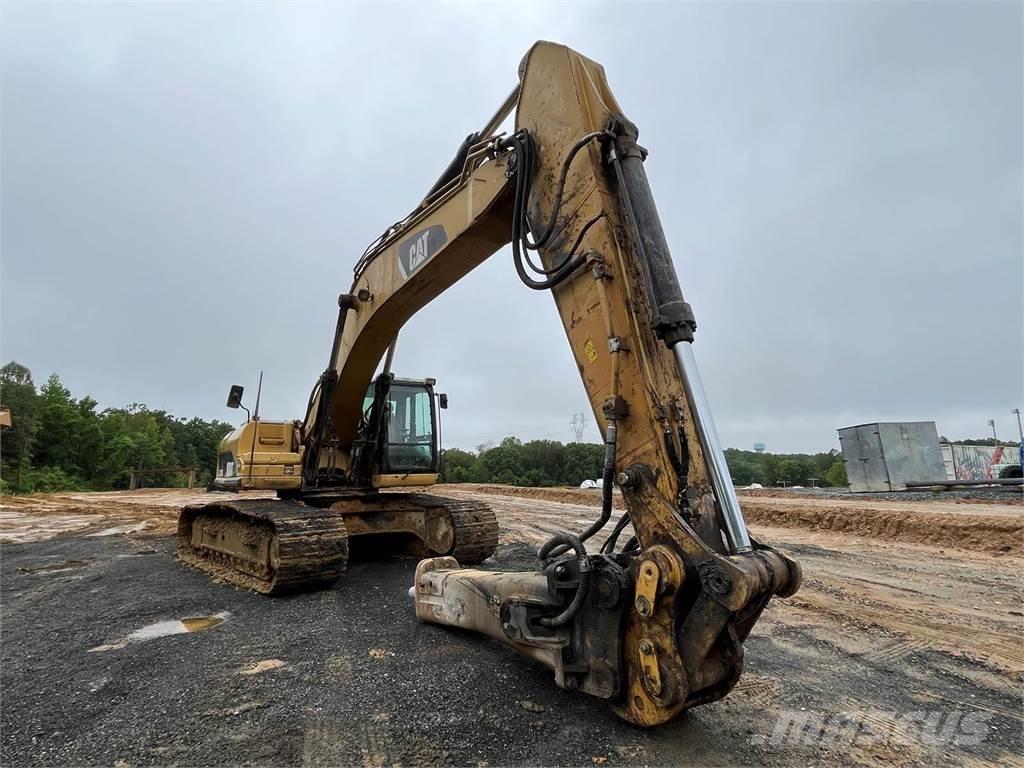 CAT 330DL Bandgrävare