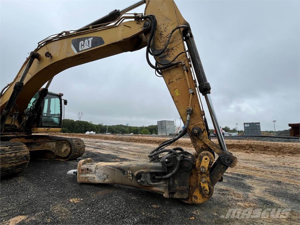 CAT 330DL Bandgrävare