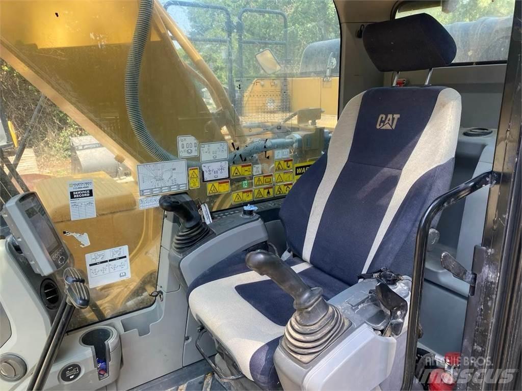 CAT 330FL Bandgrävare