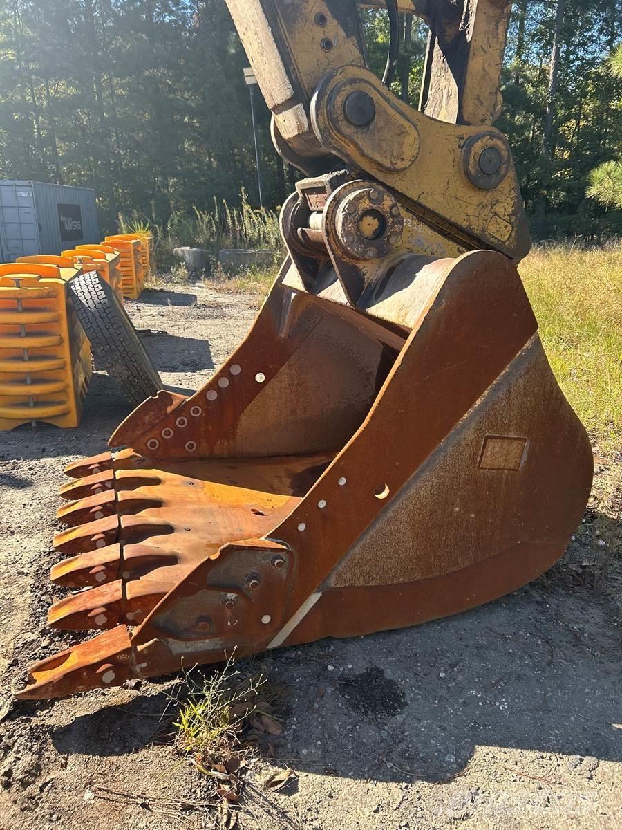 CAT 349FL Bandgrävare