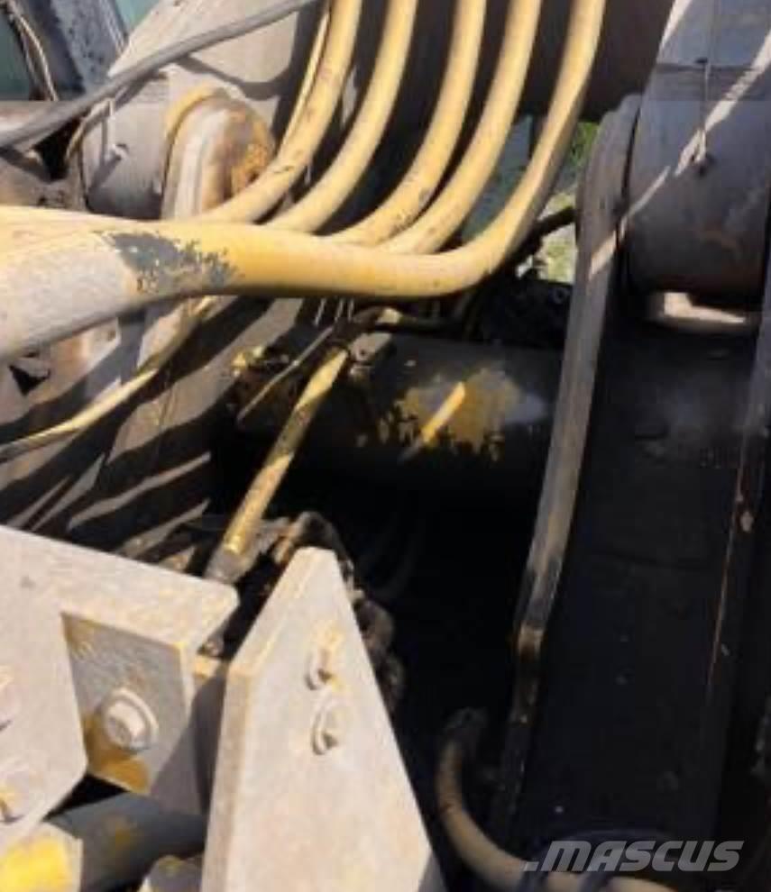 CAT 390FL Bandgrävare