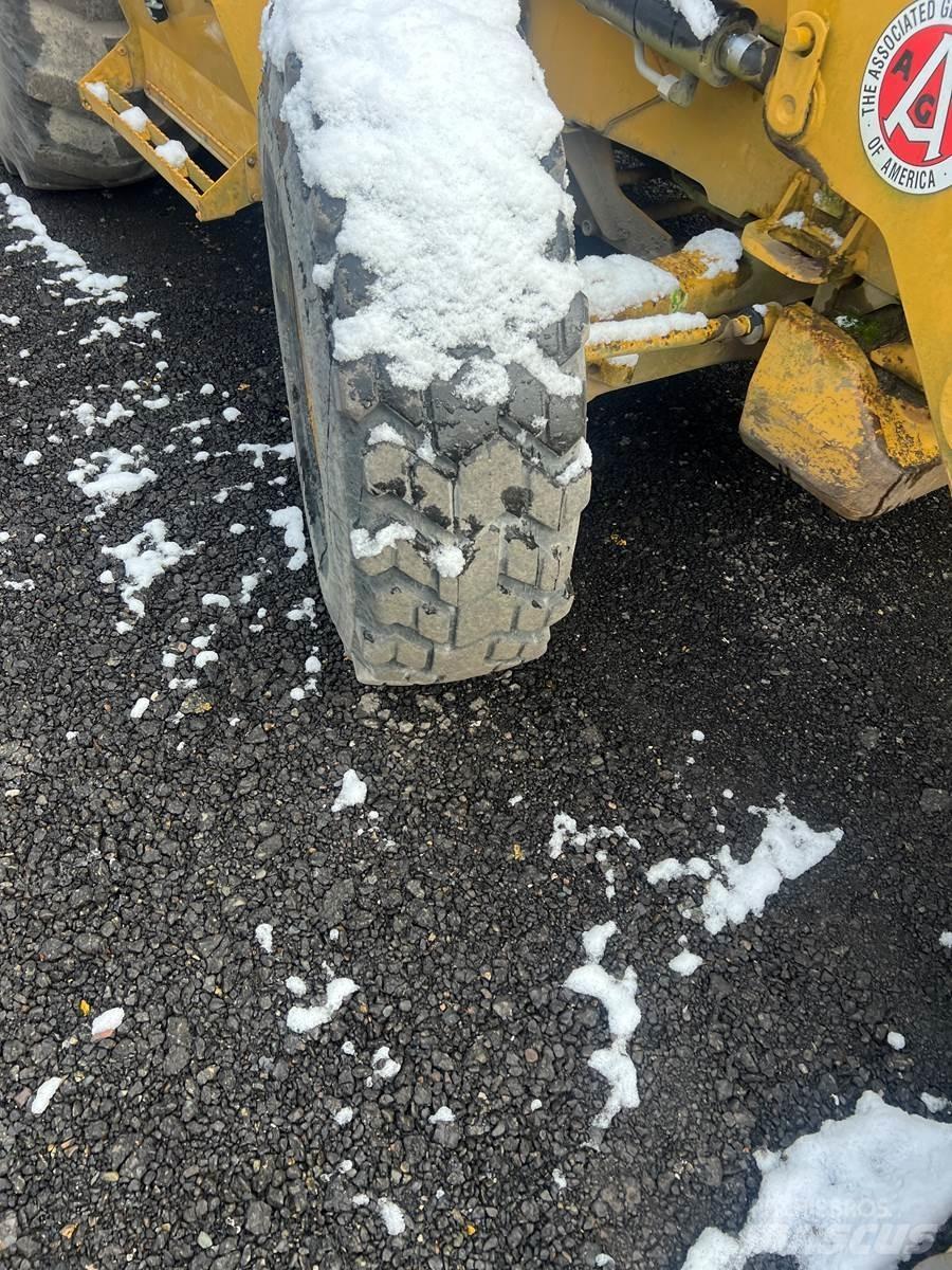 CAT 420E Grävlastare