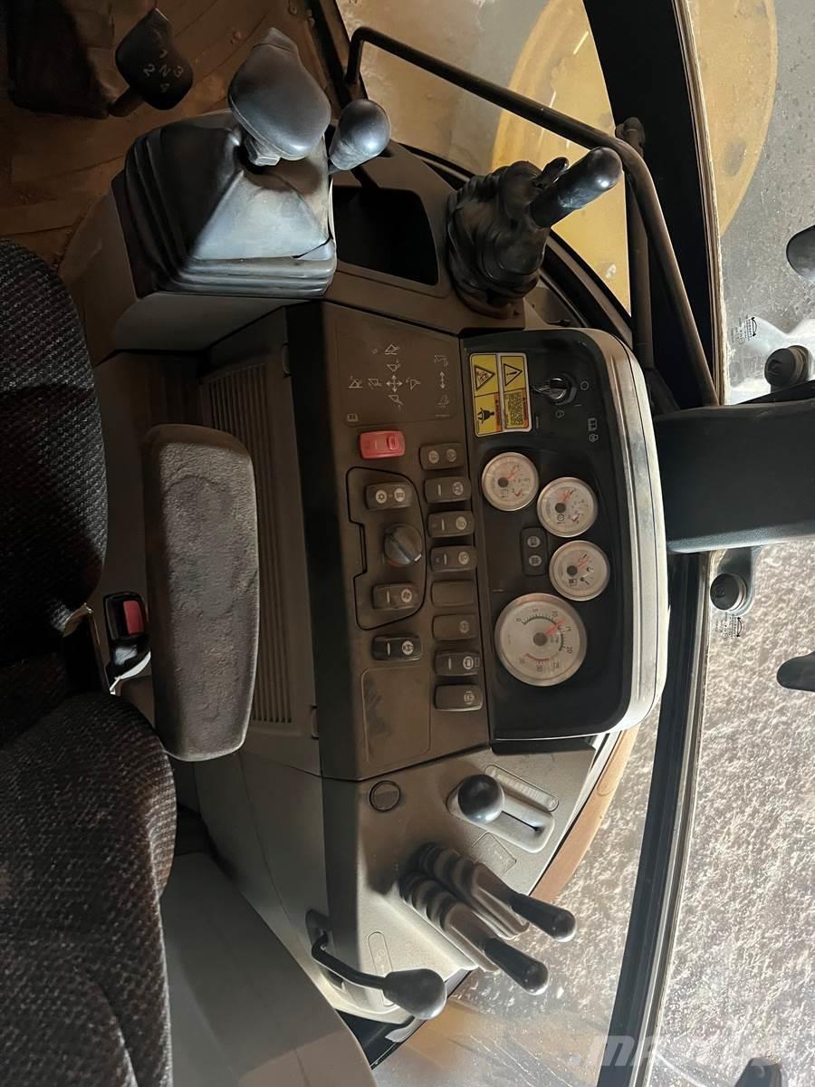 CAT 420E Grävlastare