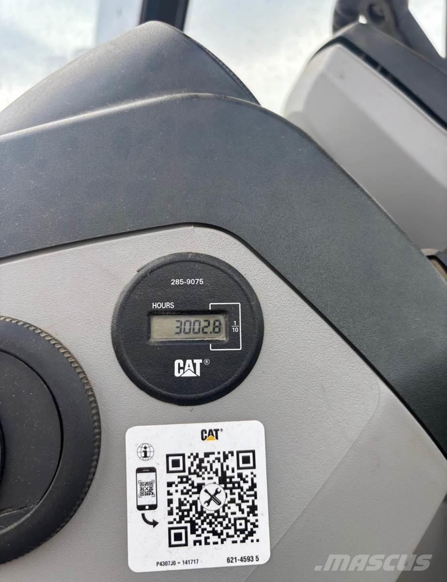 CAT 420E Grävlastare