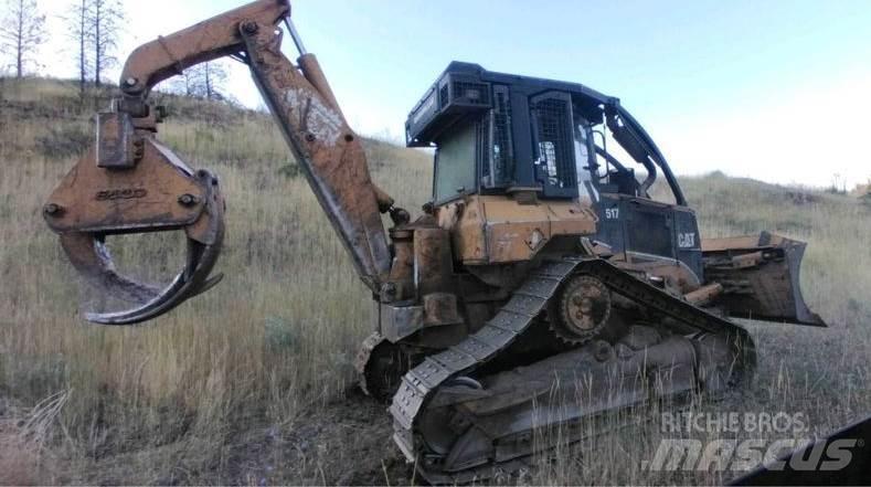 CAT 517 Lunnare