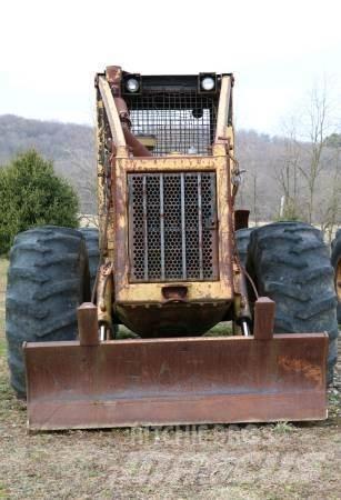 CAT 518 Lunnare