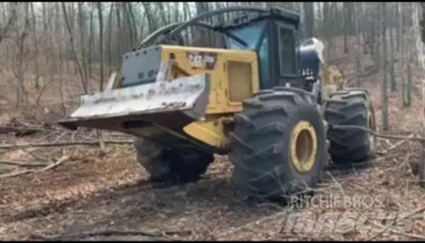 CAT 525D Lunnare