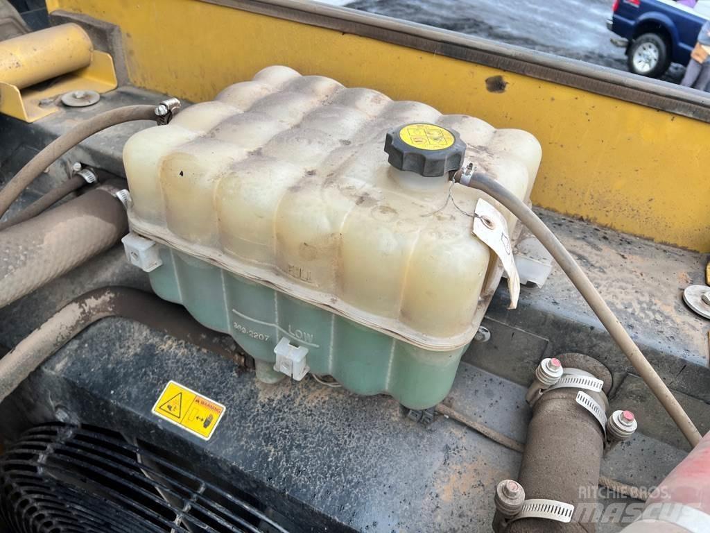 CAT 558LL Terminal Lastare