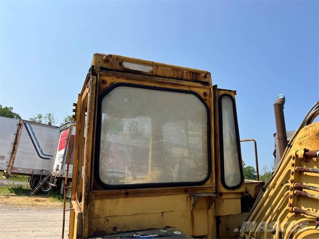 CAT 613C Schaktvagnar