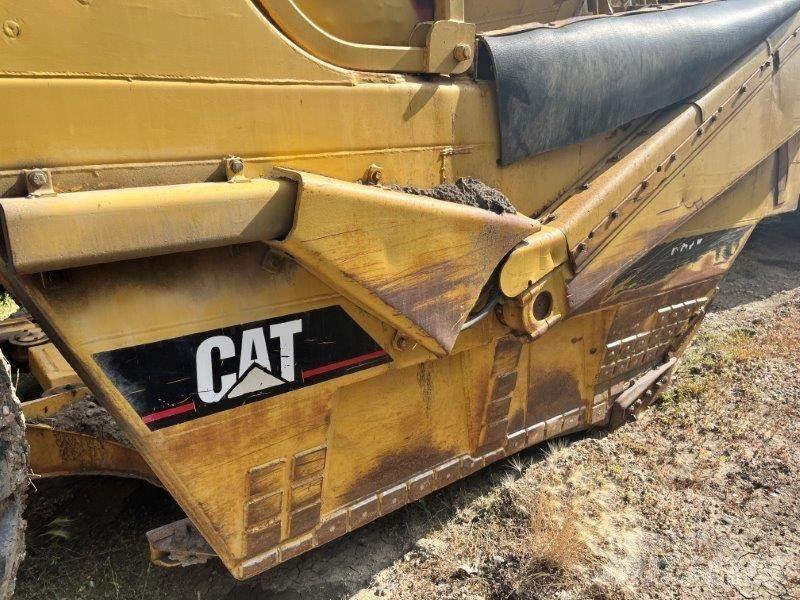 CAT 621E Schaktvagnar