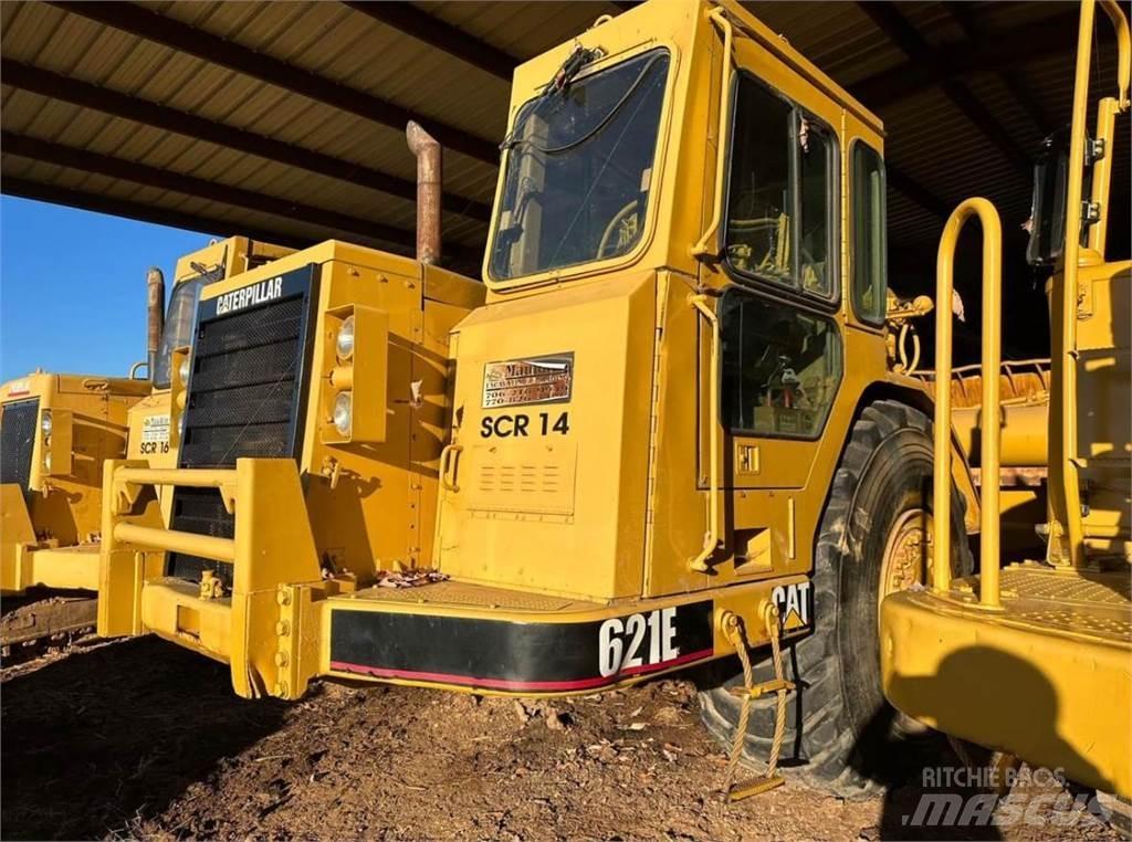 CAT 621E Schaktvagnar