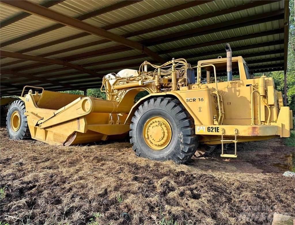 CAT 621E Schaktvagnar