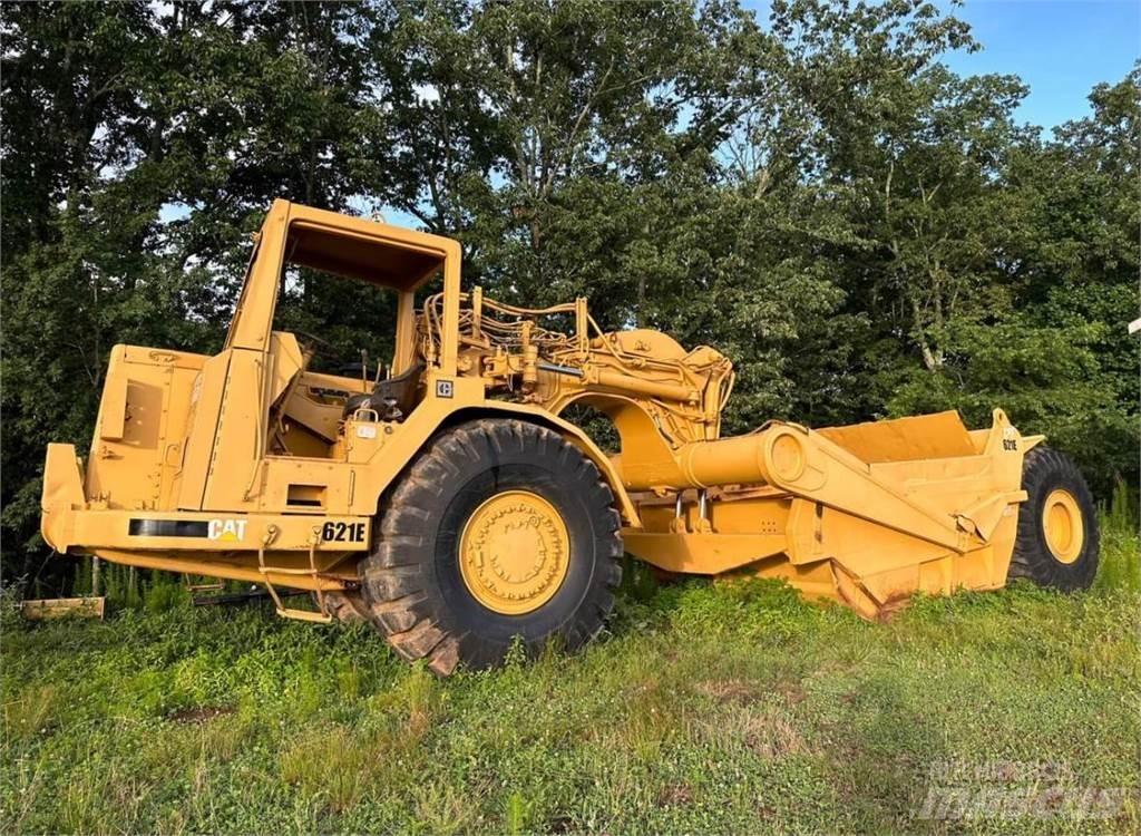 CAT 621E Schaktvagnar