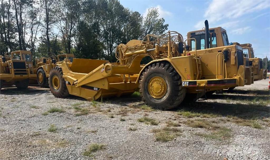 CAT 621E Schaktvagnar